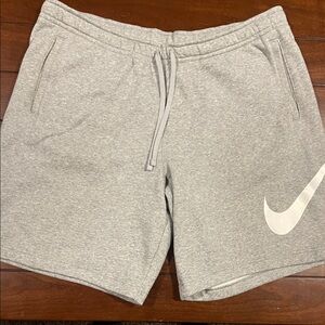 Nike Men's Athletic Shorts in Light Gray